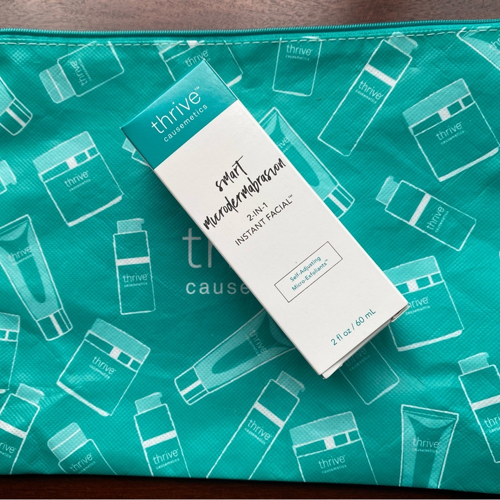 SALE✨NIB Thrive Causemetics SmartMicroderm-abrasion Instant Facial 2 REE GIFTS